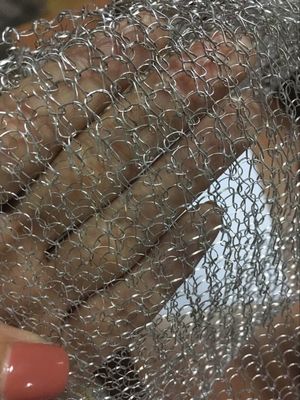 304 roestvrij staal Gebreide Draad Mesh For Gas Liquid Filter Mesh Demister
